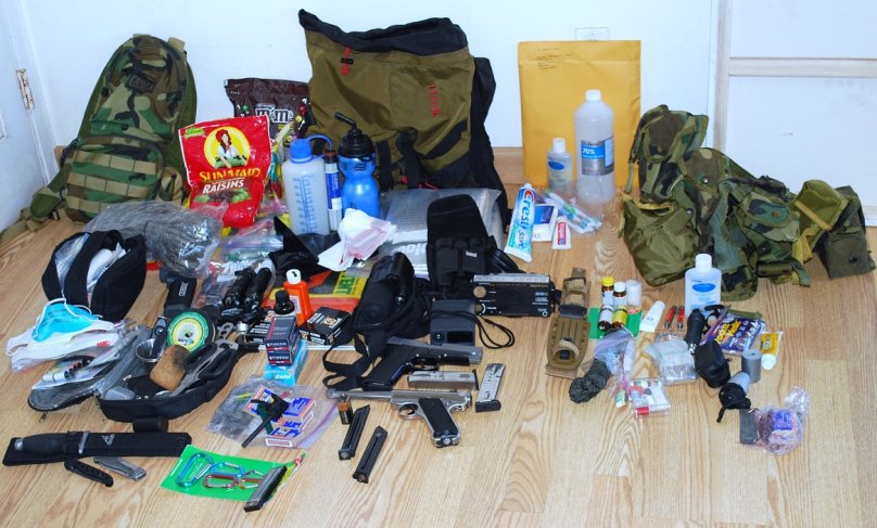 bug-out-bag-contents.jpg